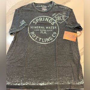 👕 DISNEY 28 and Main Tshirt